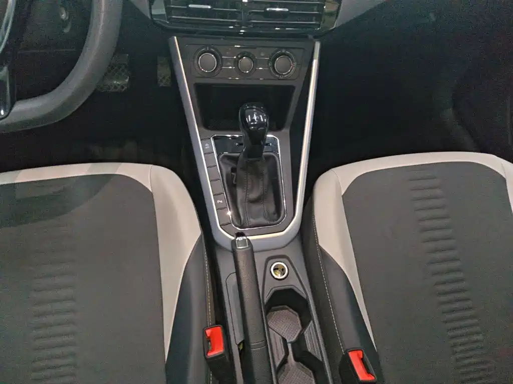 Volkswagen Polo — миниатюра 14