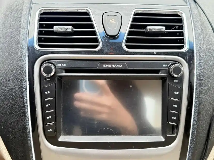 Geely Emgrand Classic — миниатюра 14