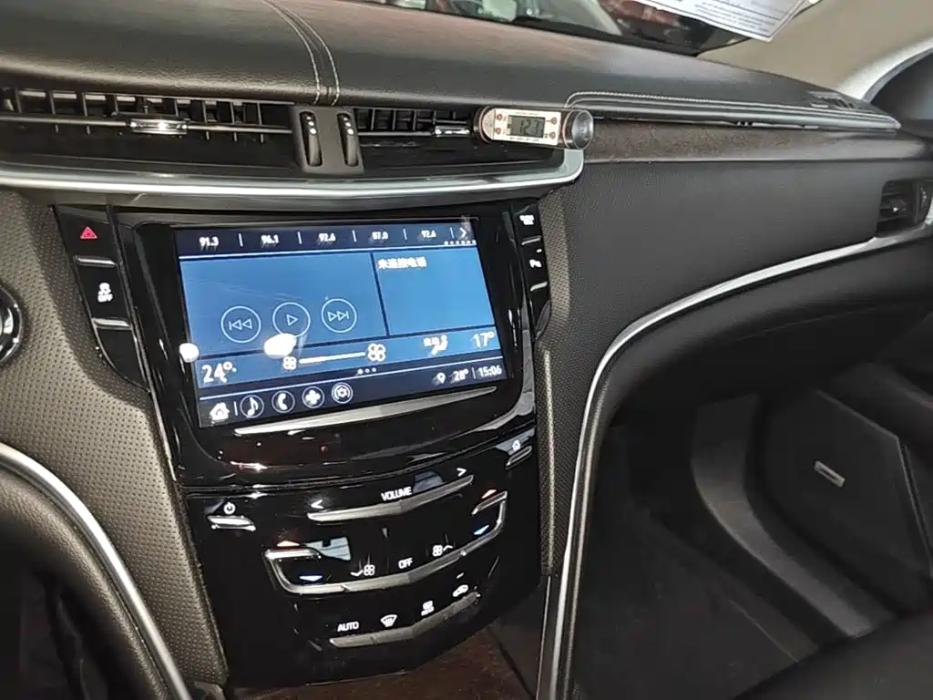 Cadillac XTS — миниатюра 13