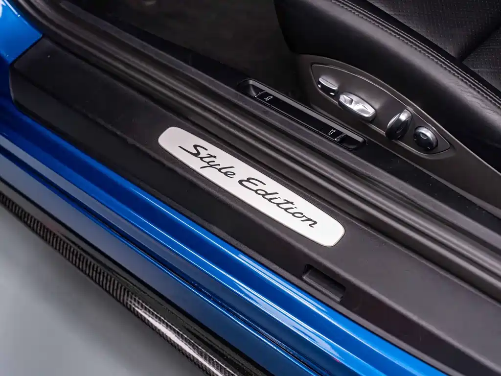 Porsche 911 — миниатюра 15