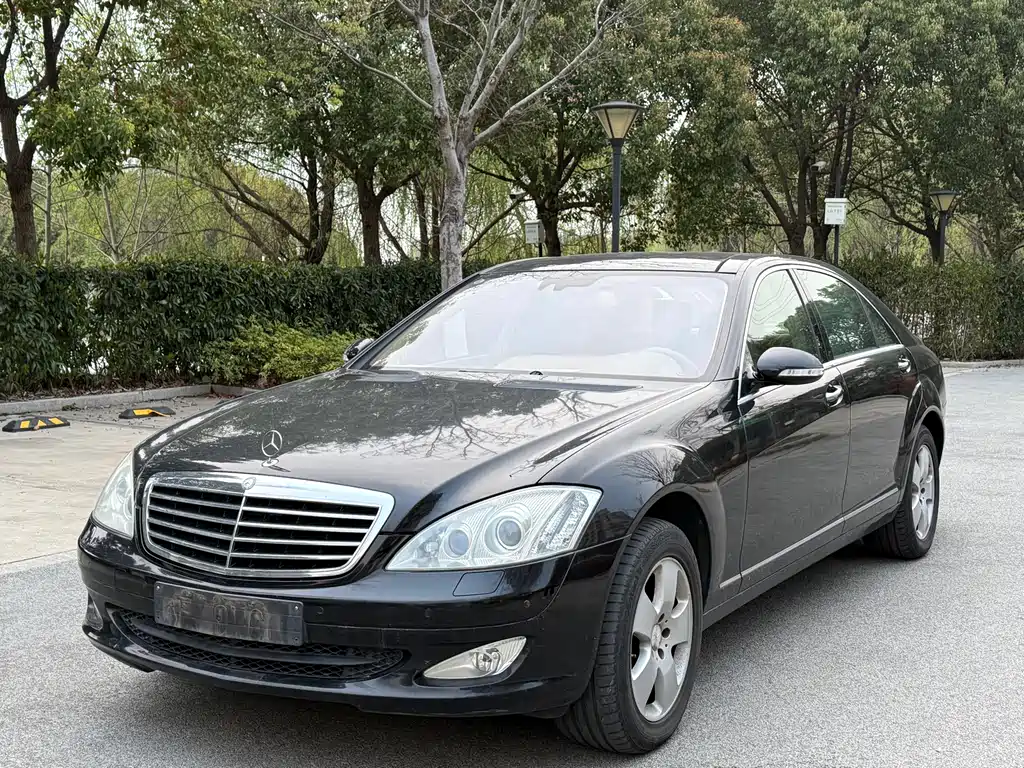 Mercedes-Benz S-Class 2009