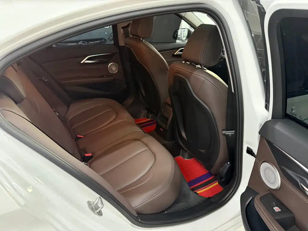 BMW 1 Series — миниатюра 14