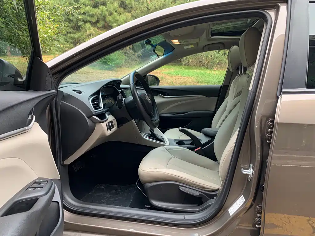Buick Excelle — миниатюра 7