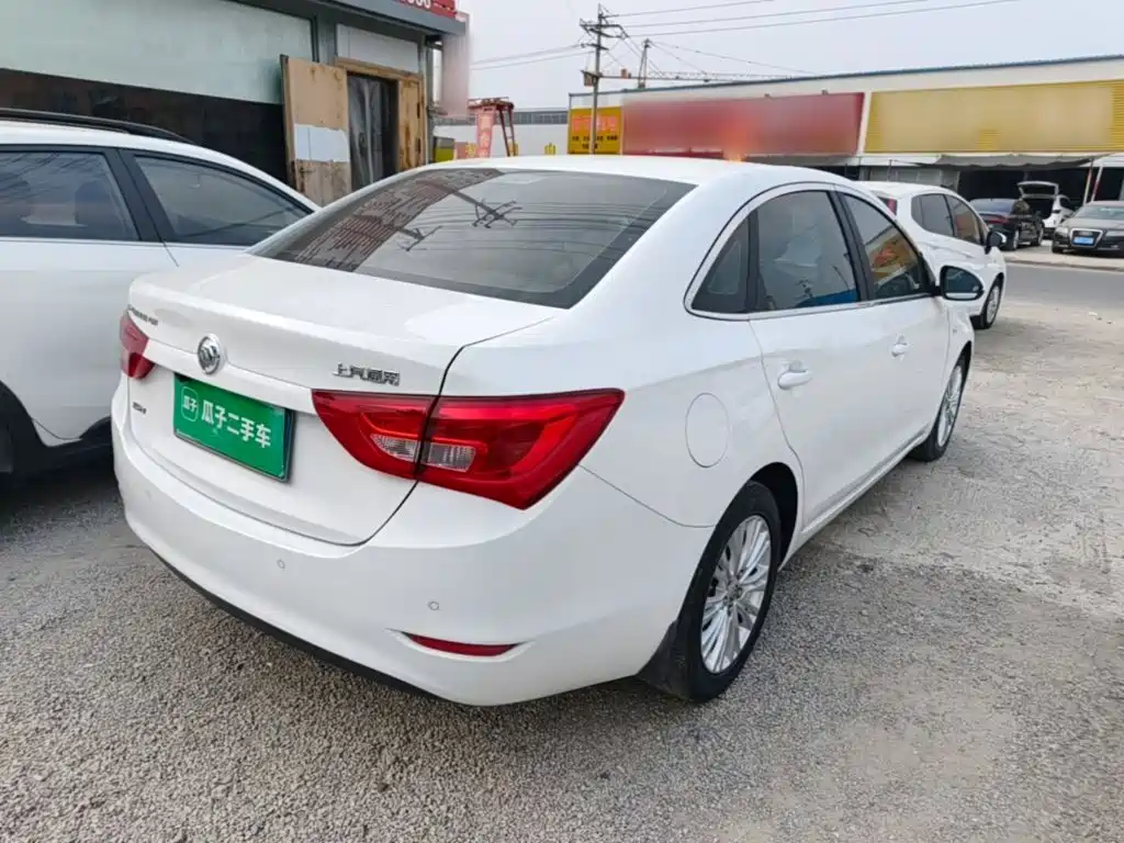 Buick Excelle — миниатюра 7