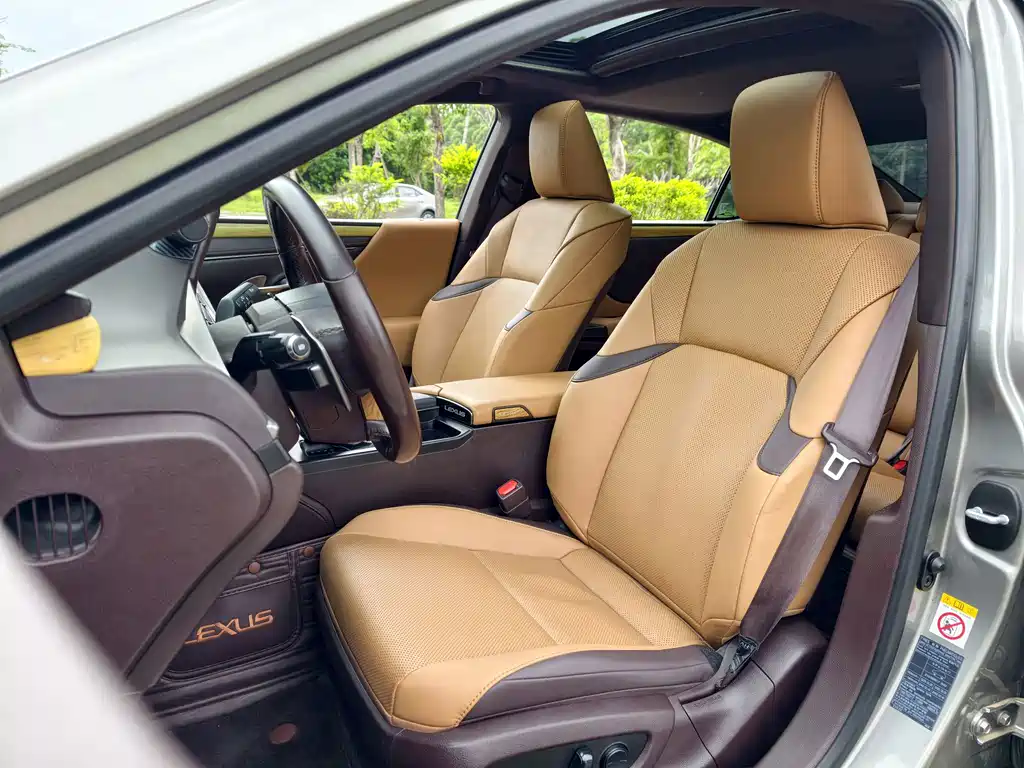 Lexus ES — миниатюра 10