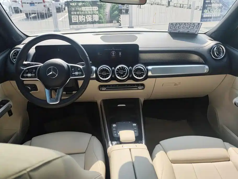 Mercedes-Benz EQB — миниатюра 12