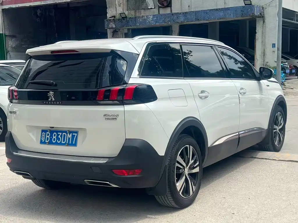 Peugeot 5008 — миниатюра 6