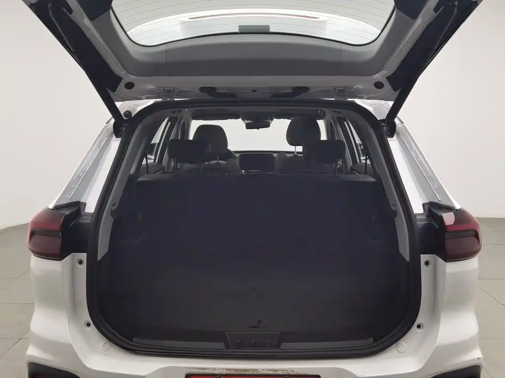 Chery Tiggo 8 — миниатюра 16