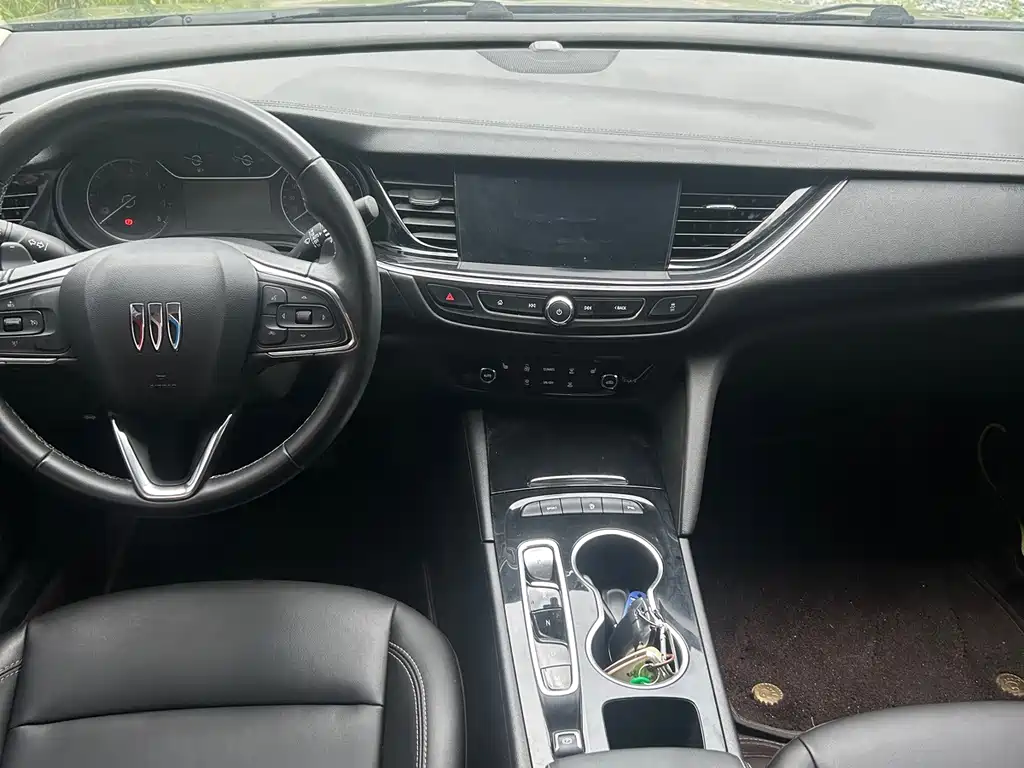 Buick Regal — миниатюра 6