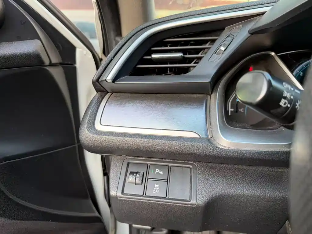 Honda Civic — миниатюра 14