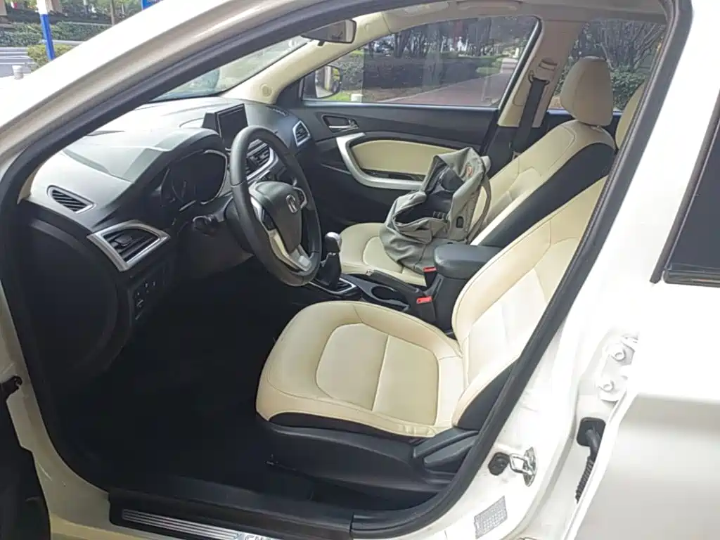 Changan V7 — миниатюра 15