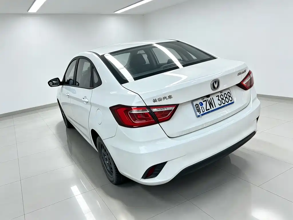 Changan Eado DT — миниатюра 7