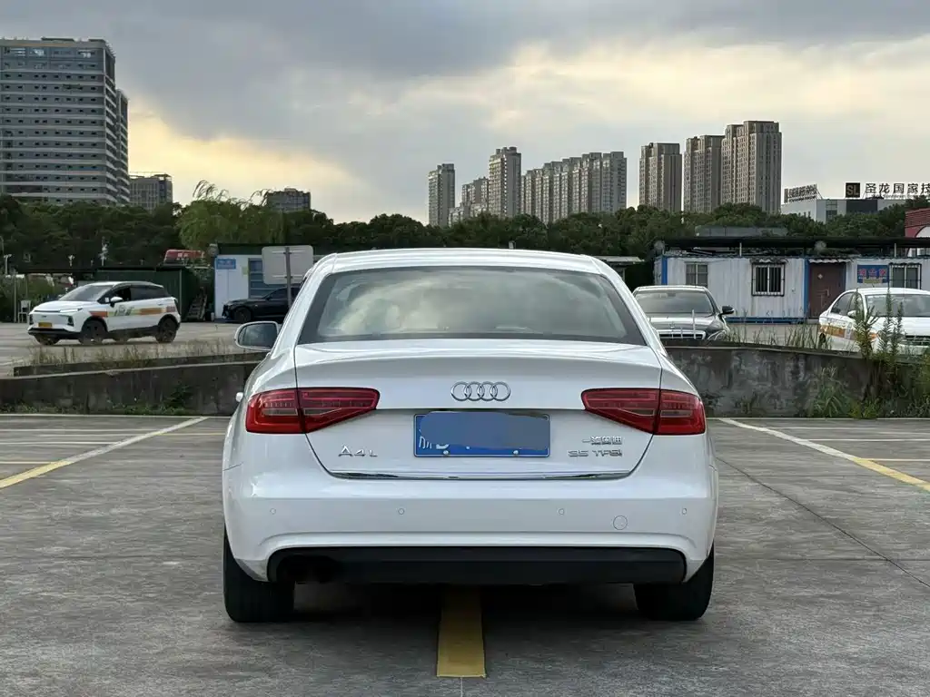 Audi A4L — миниатюра 5