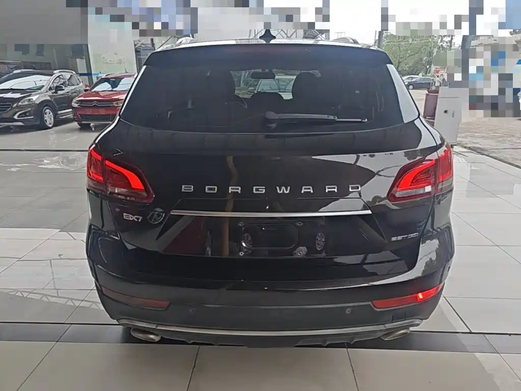 Borgward BX7 — миниатюра 6