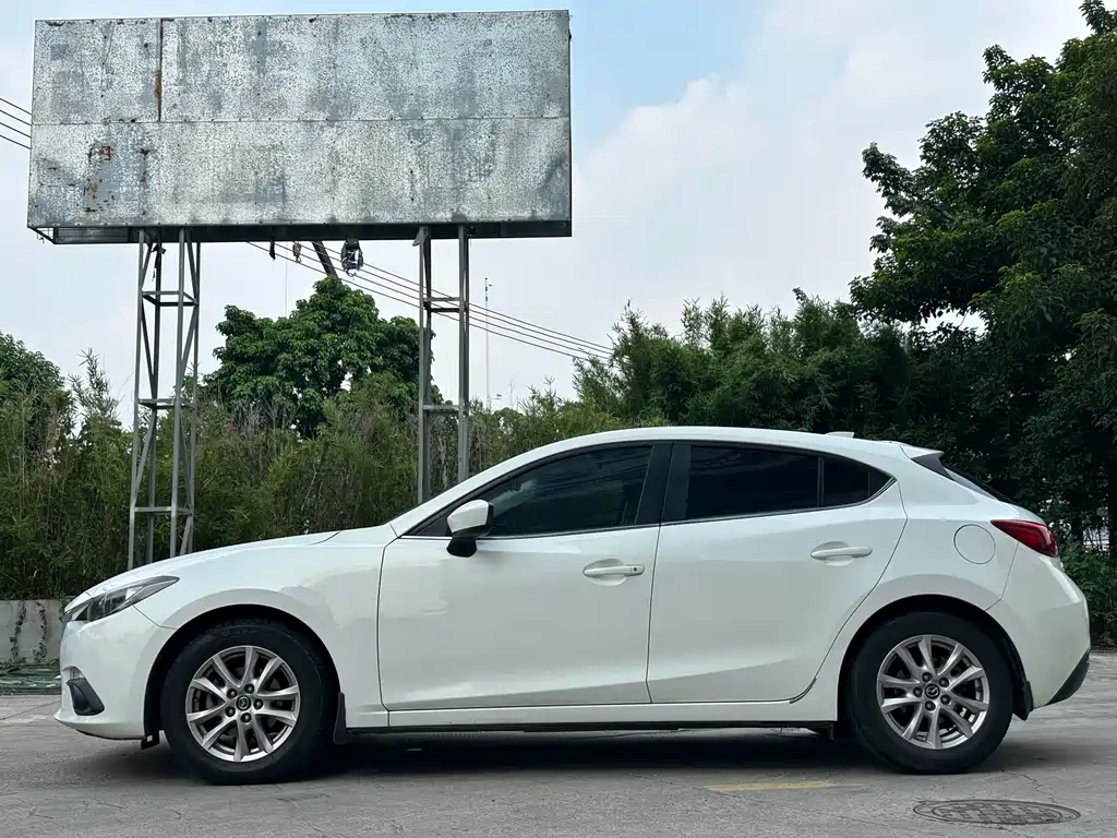 Mazda 3 Axela — миниатюра 8