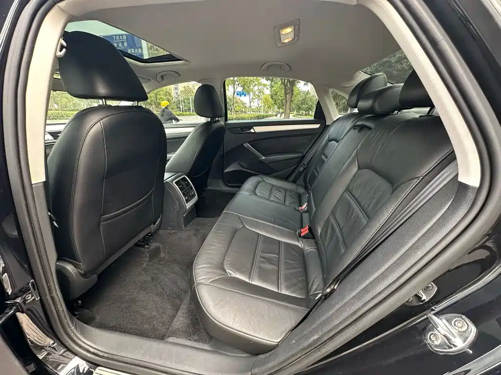Volkswagen Passat — миниатюра 9
