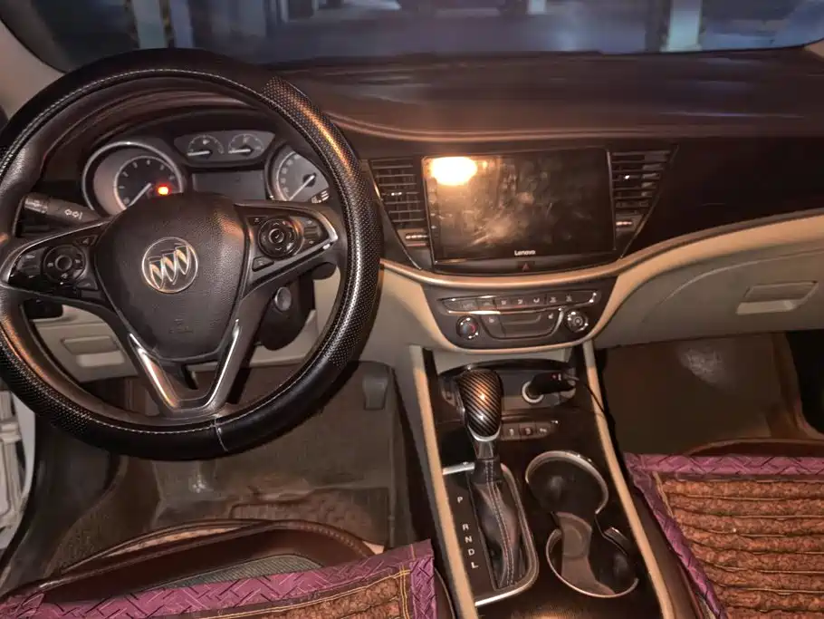 Buick Verano — миниатюра 12