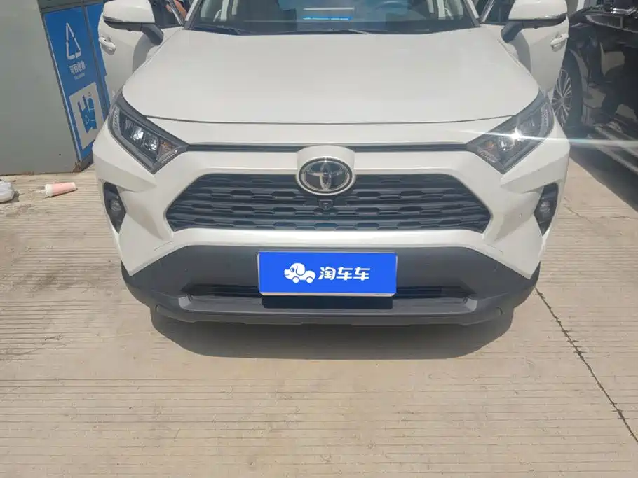 Toyota RAV4 — миниатюра 2