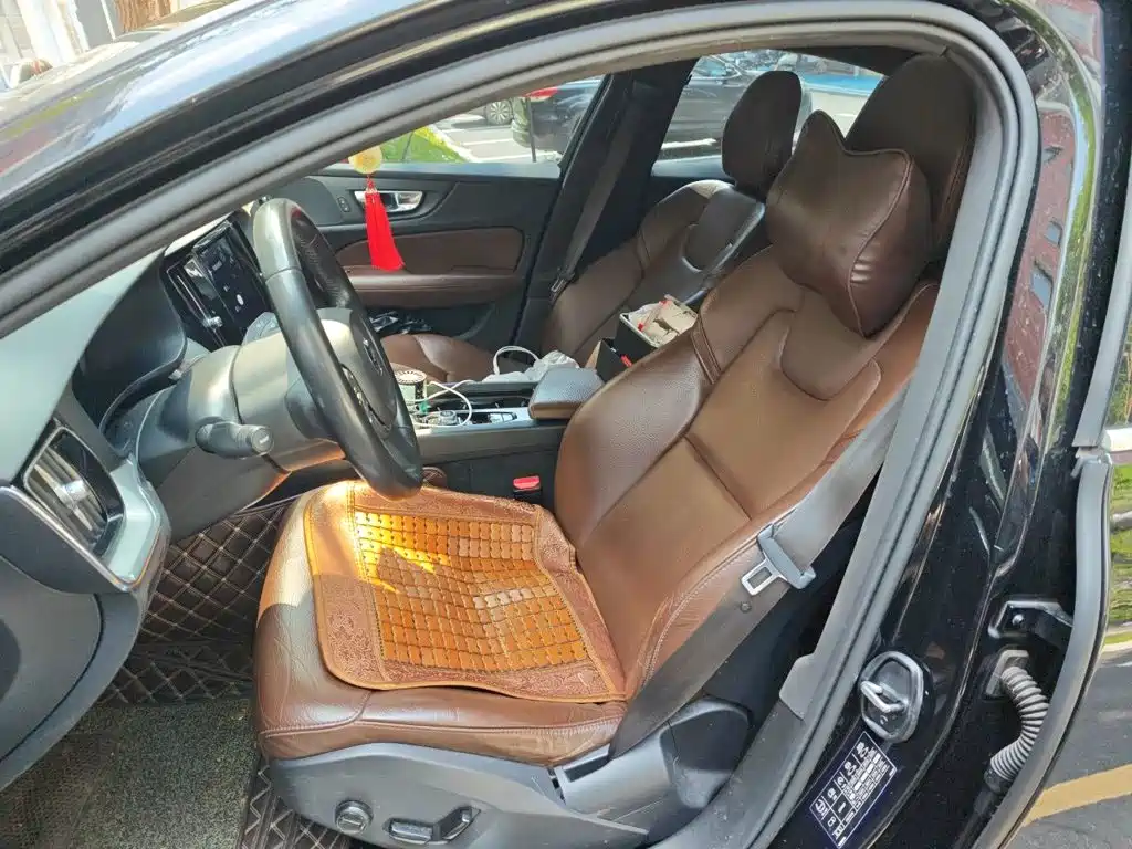 Volvo S60 — миниатюра 8