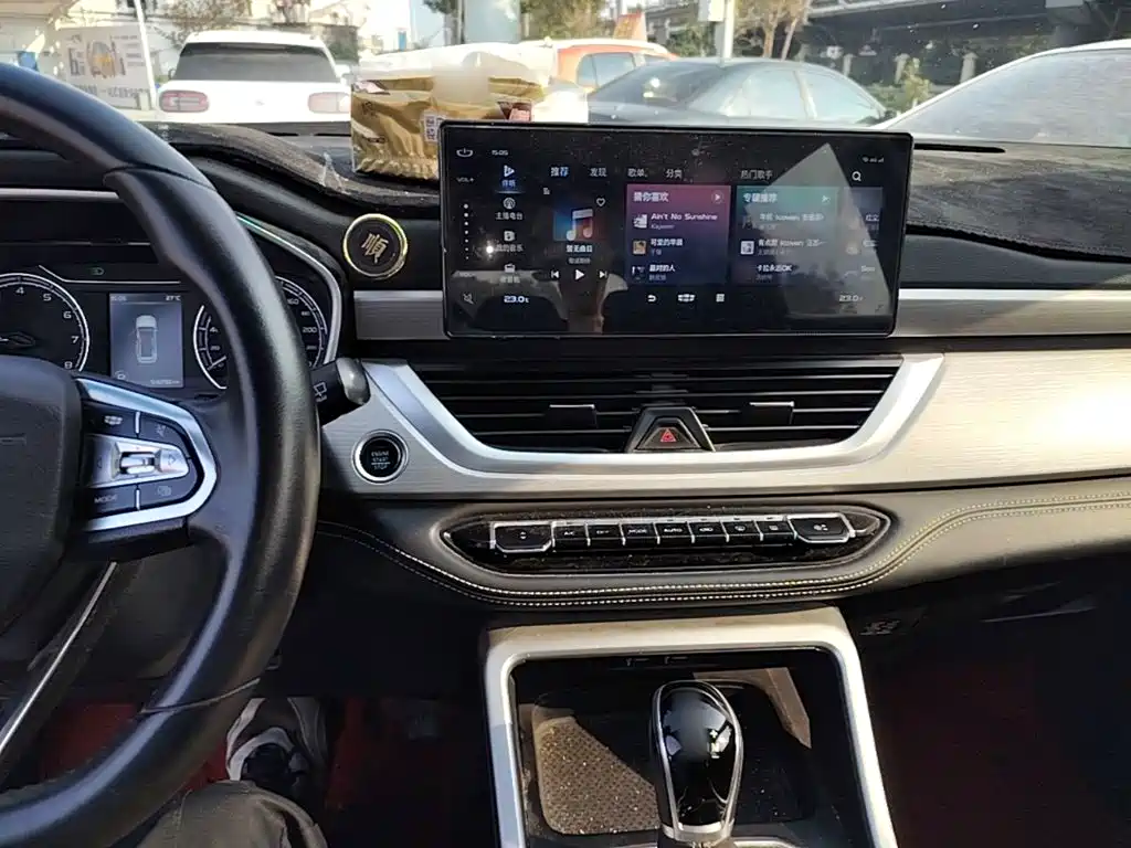 Geely Vision X6 — миниатюра 10