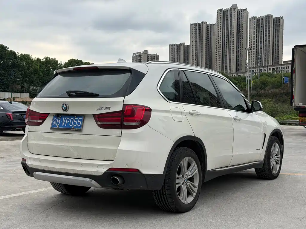 BMW X5 (Import) — миниатюра 14