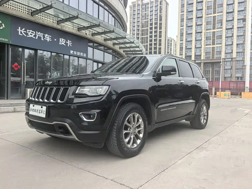 Jeep Grand Cherokee (Import) 2016