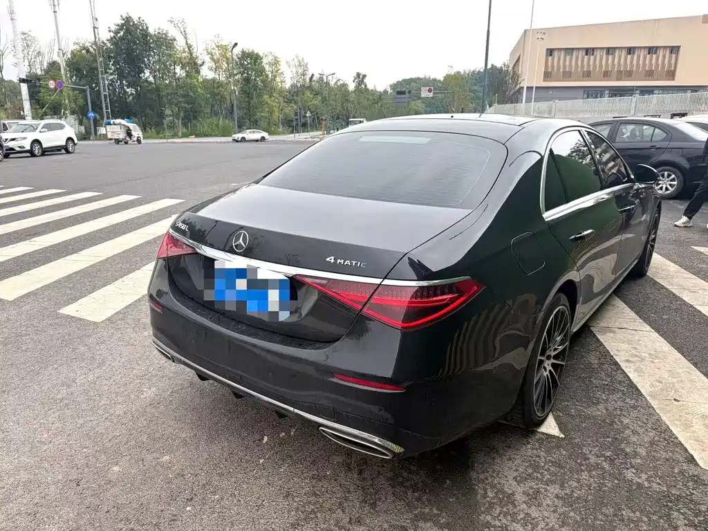 Mercedes-Benz S-Class — миниатюра 7