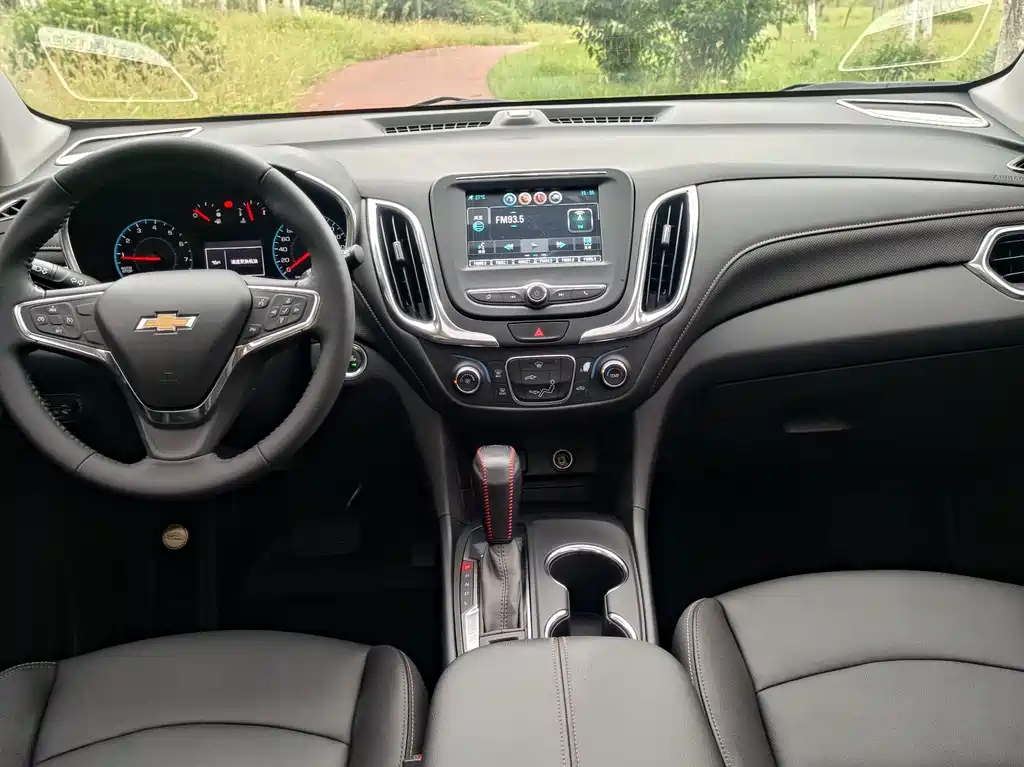 Chevrolet Equinox — миниатюра 16