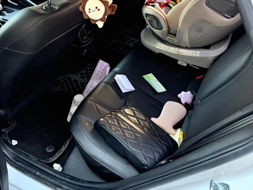 Hyundai Elantra — миниатюра 5