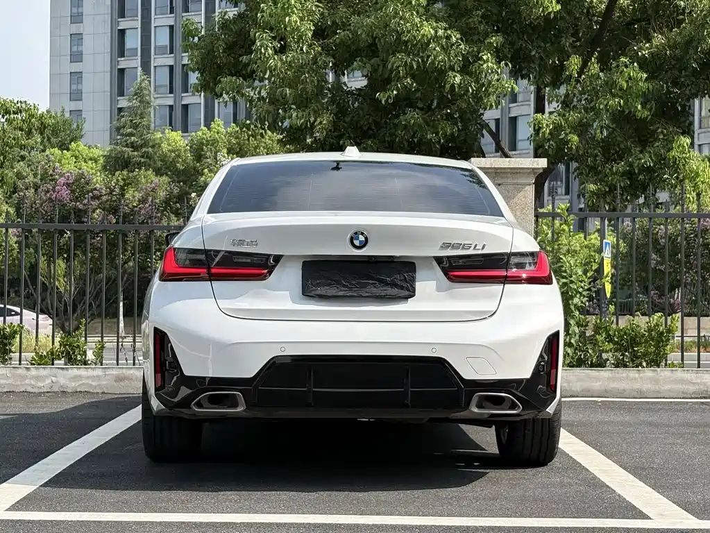 BMW 3 Series — миниатюра 8
