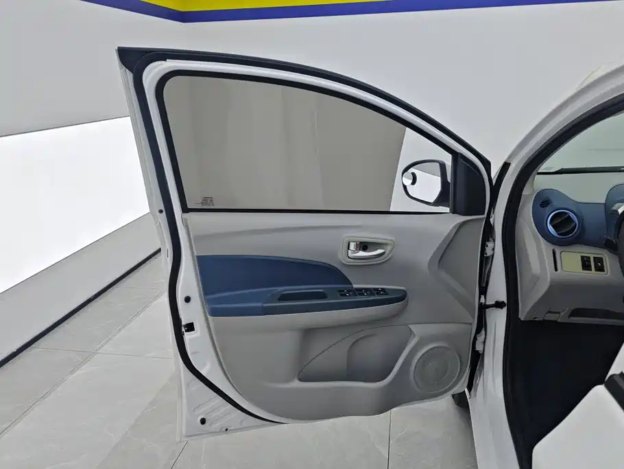 Changan Benben E-Star — миниатюра 7