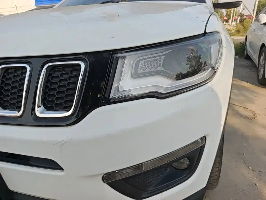 Jeep Compass — миниатюра 24