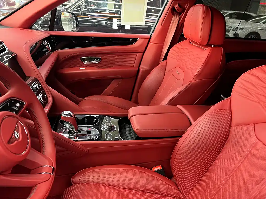 Bentley Bentayga 2025 4.0T V8