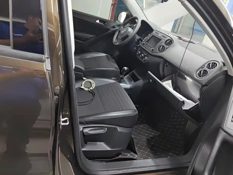 Volkswagen Tiguan — миниатюра 8