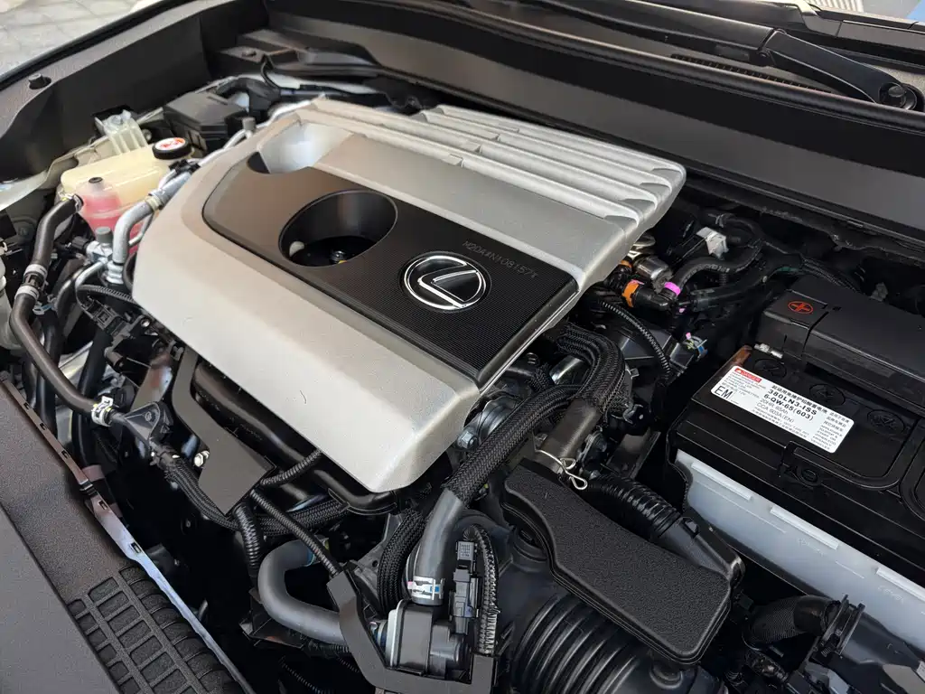 Lexus UX — миниатюра 6