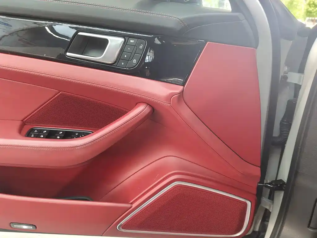 Porsche Panamera — миниатюра 9