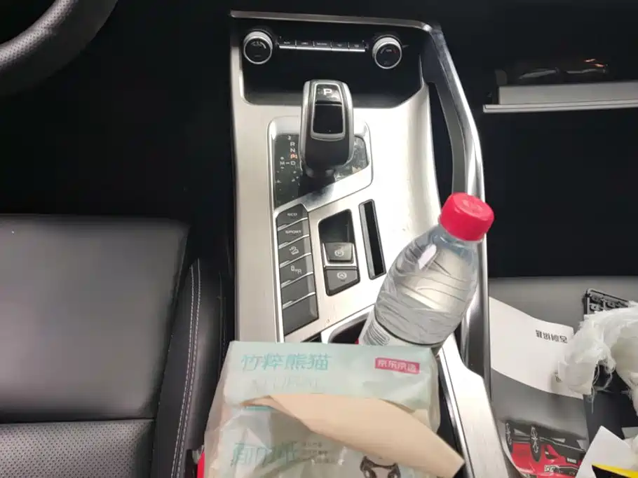 Geely Binyue — миниатюра 16