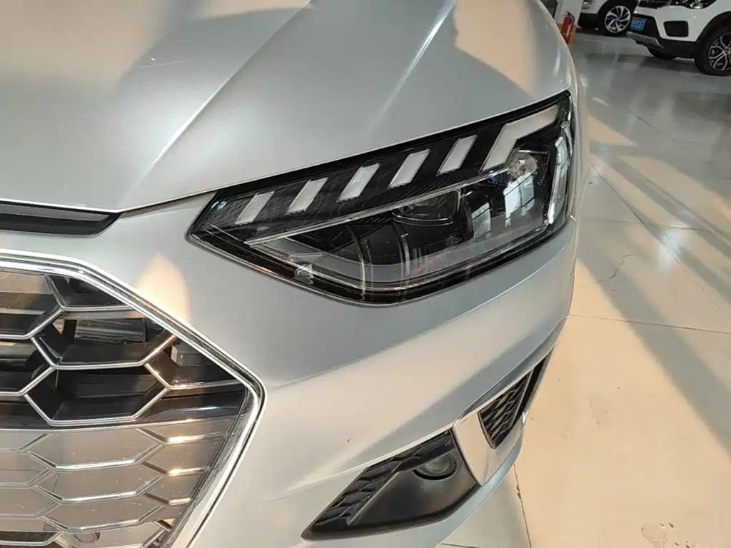 Audi A4L — миниатюра 24