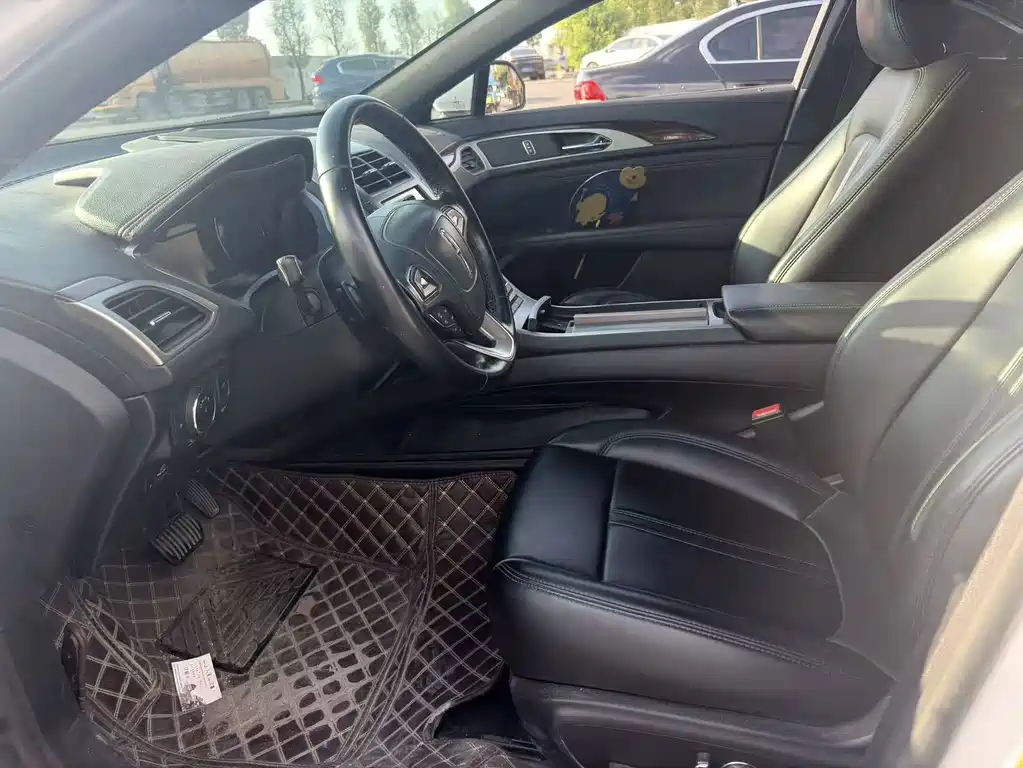 Lincoln MKZ — миниатюра 8