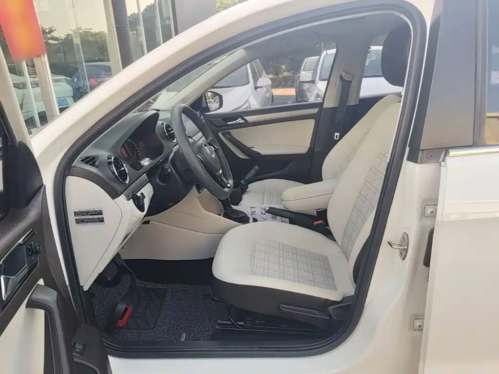 Volkswagen Jetta — миниатюра 15
