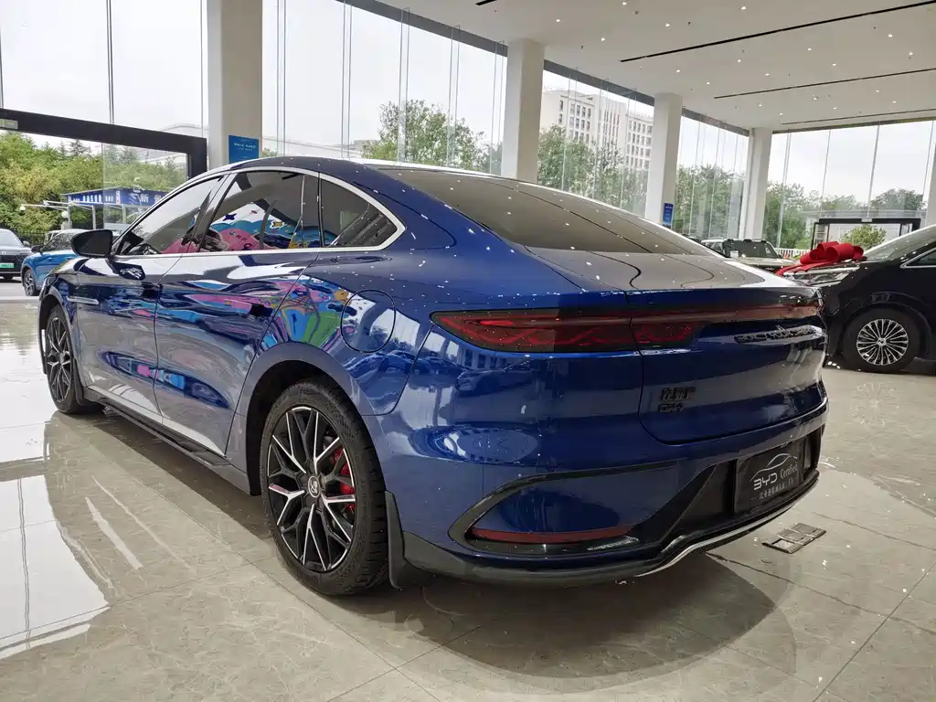 BYD Han — миниатюра 7
