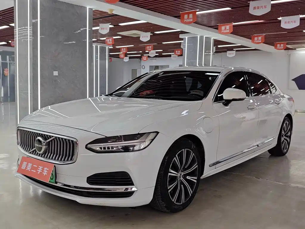 VOLVO S90 PLUG IN HYBRID