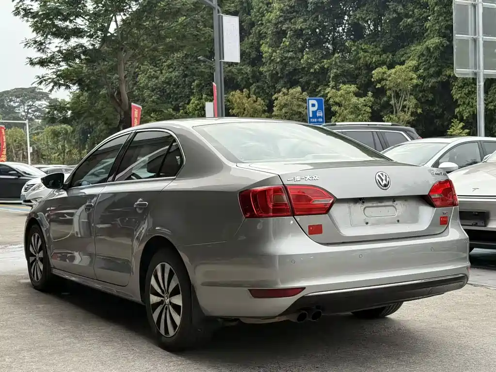Volkswagen Sagitar — миниатюра 9