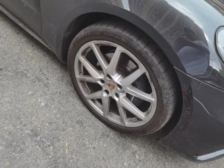 Porsche Panamera — миниатюра 6