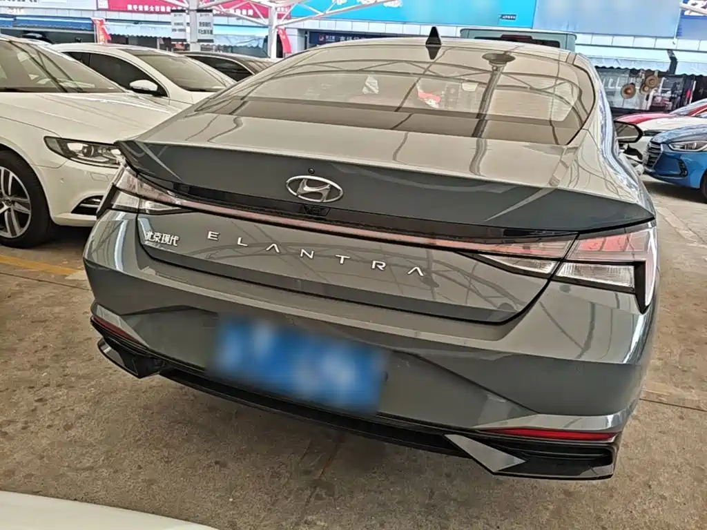 Hyundai Elantra — миниатюра 6