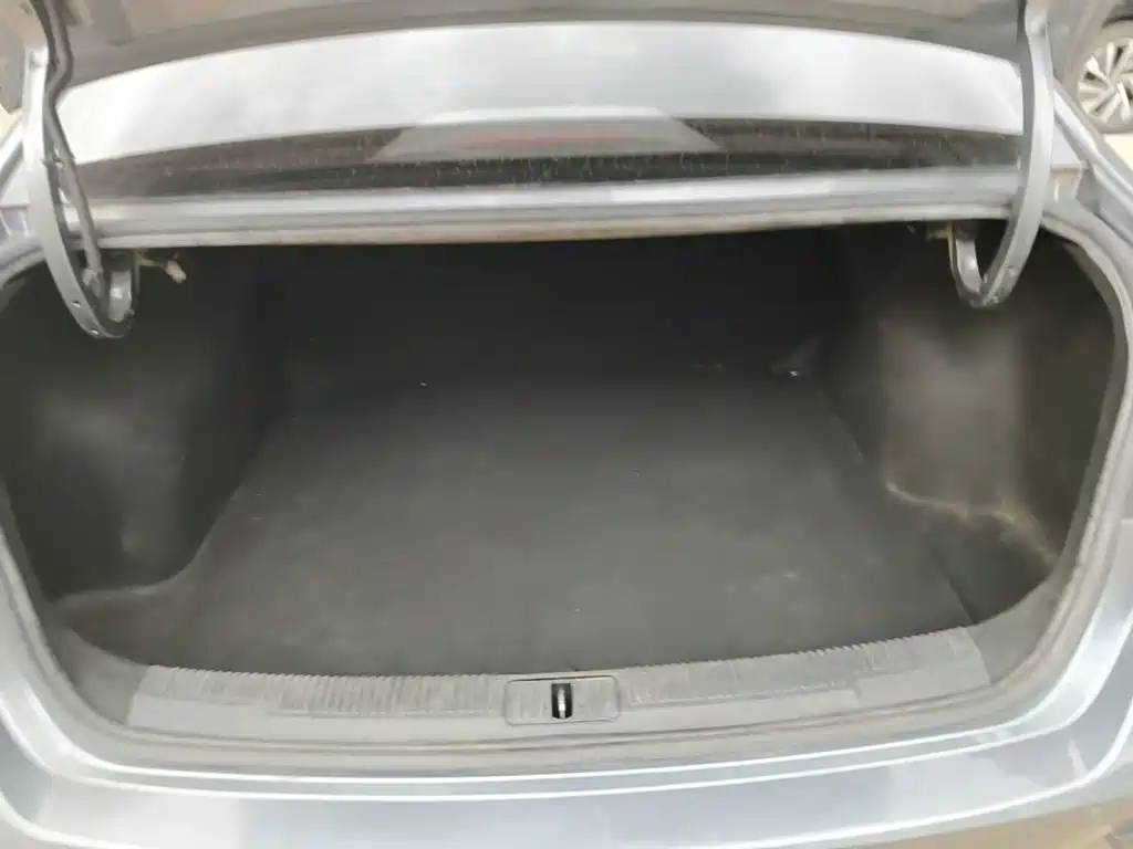 Roewe i5 — миниатюра 19