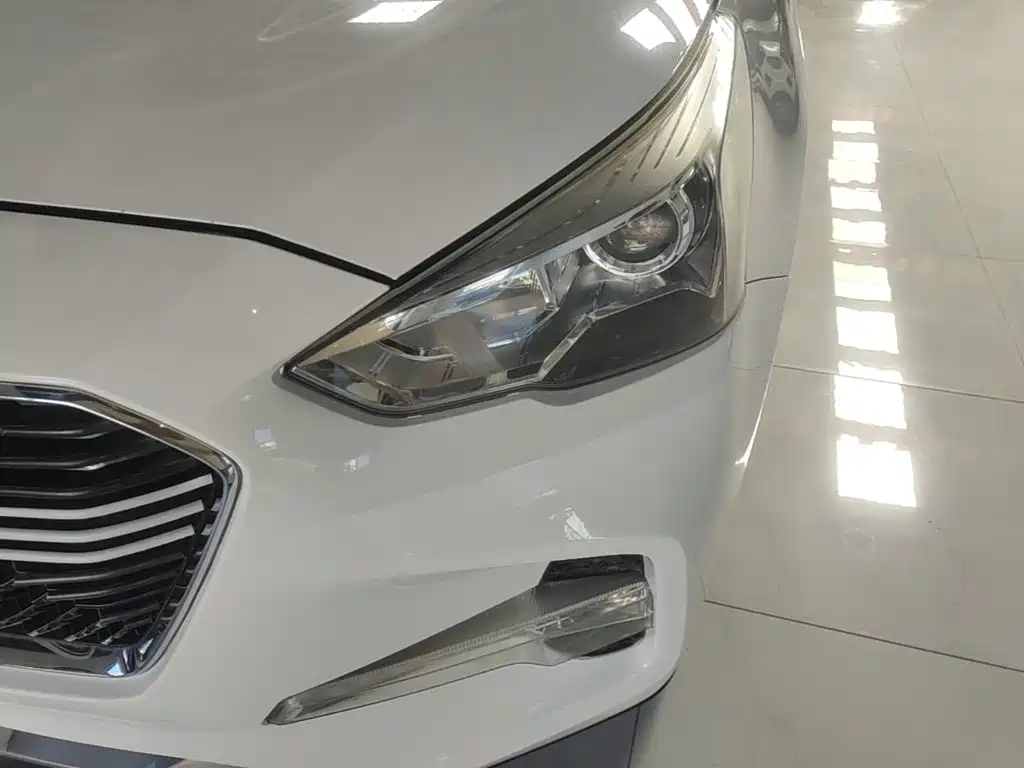 Haval M6 — миниатюра 24