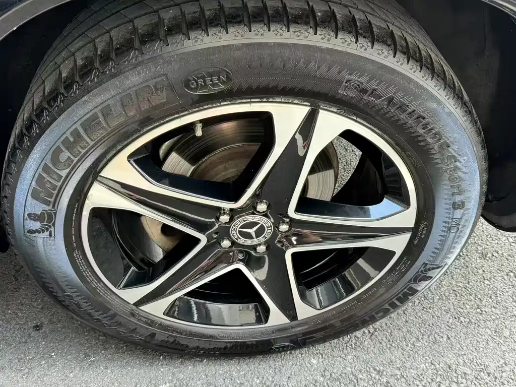 Mercedes-Benz GLE (Import) — миниатюра 8