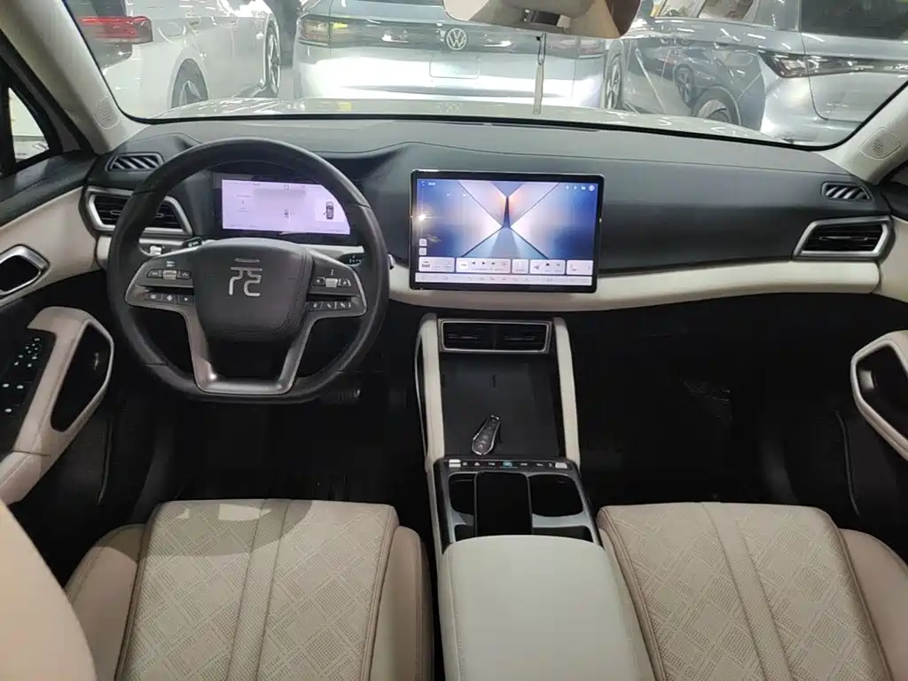 BYD Yuan UP — миниатюра 10