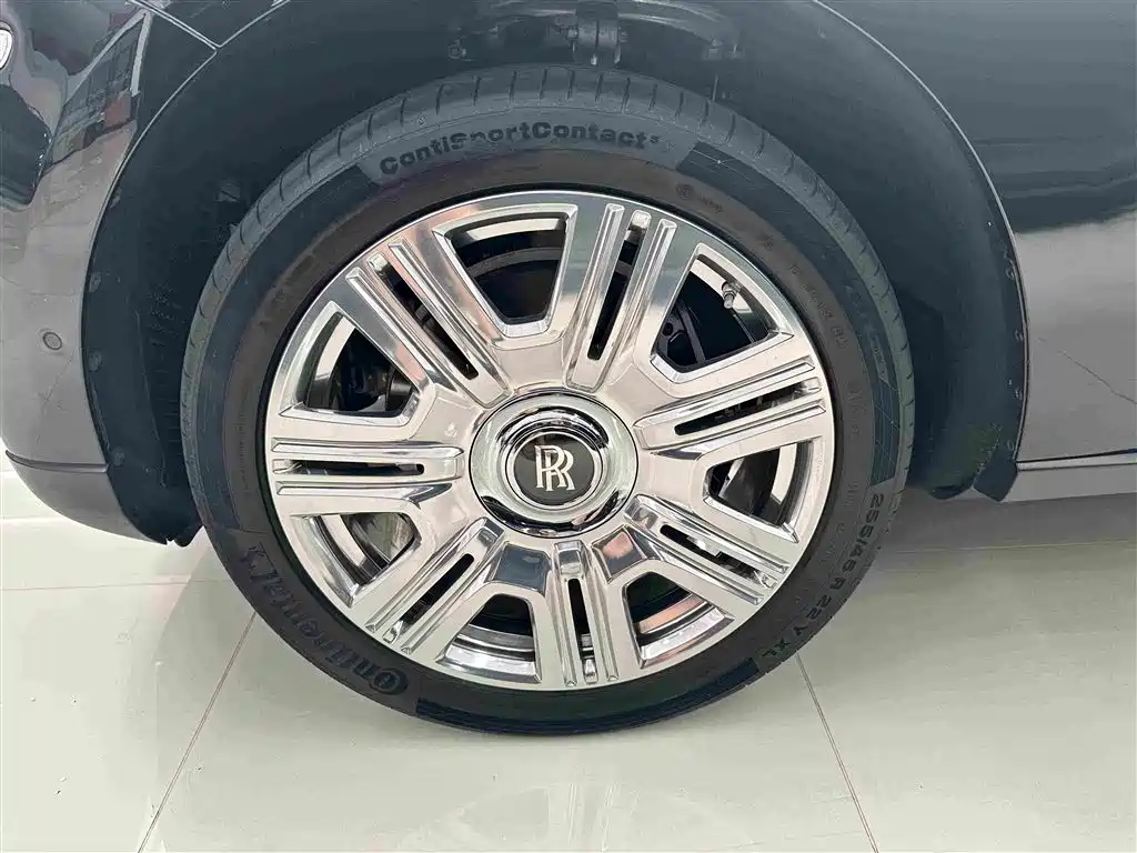 Rolls-Royce Cullinan — миниатюра 4
